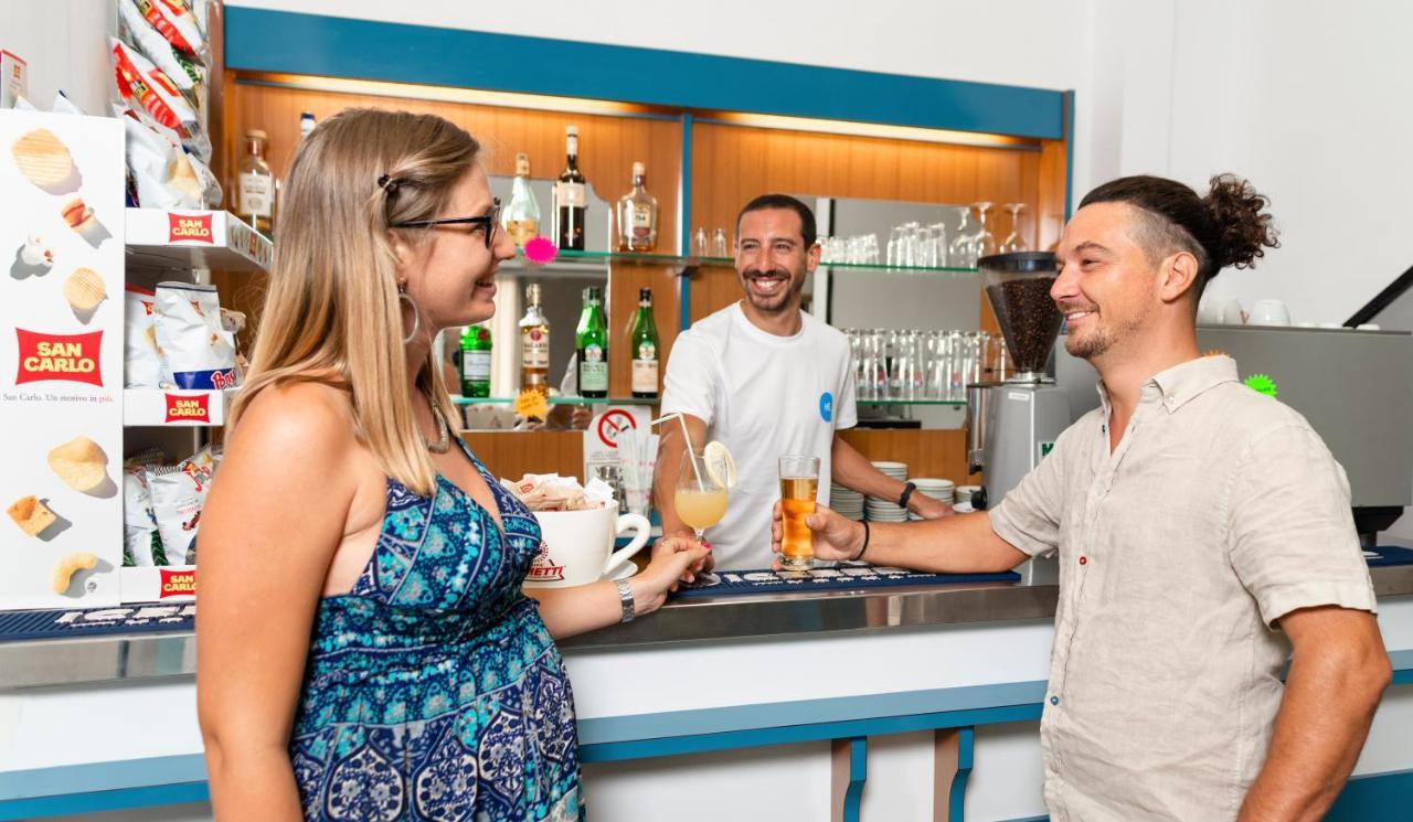 רימיני Hotel Eliseo מראה חיצוני תמונה