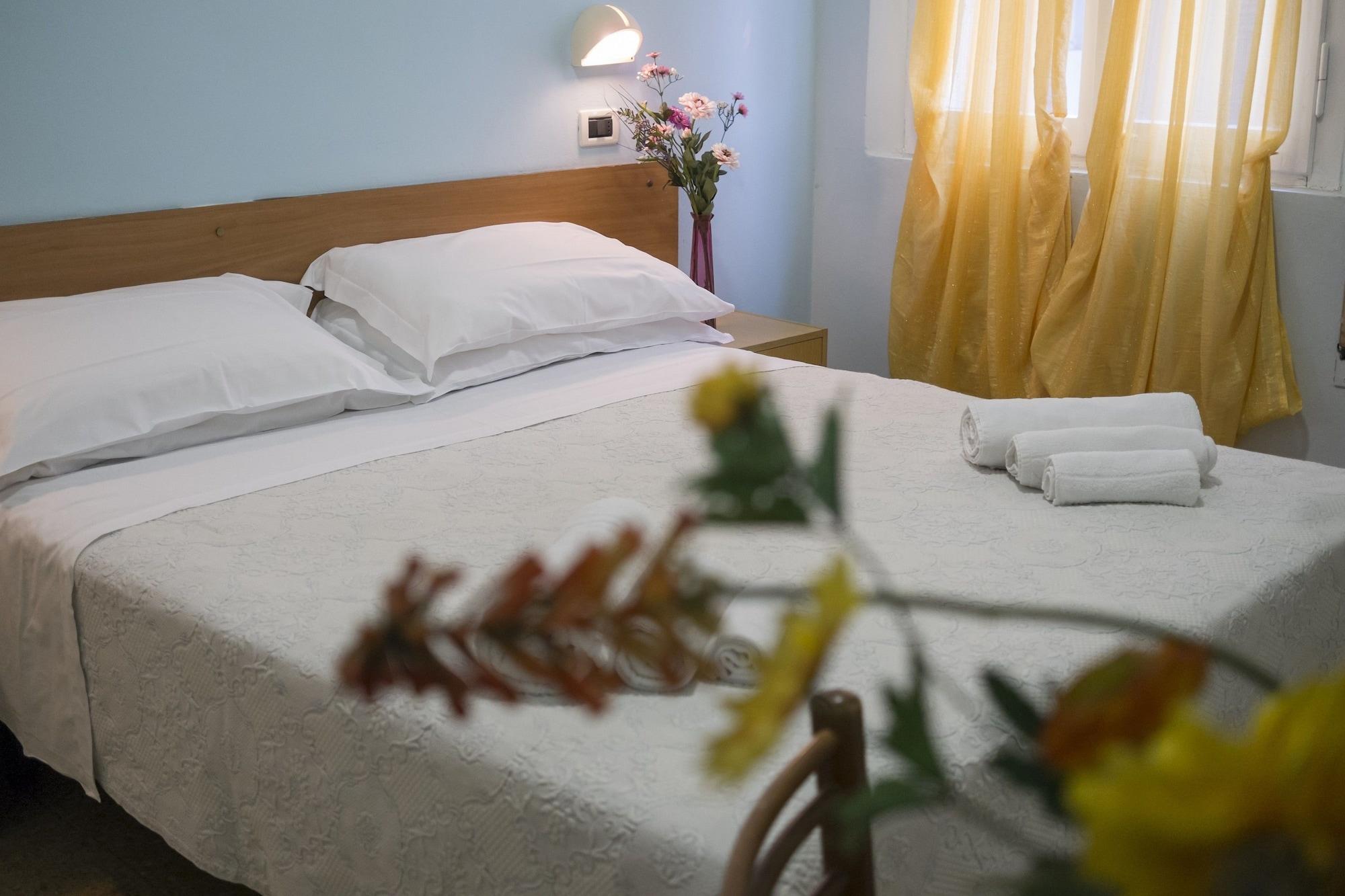 רימיני Hotel Eliseo מראה חיצוני תמונה