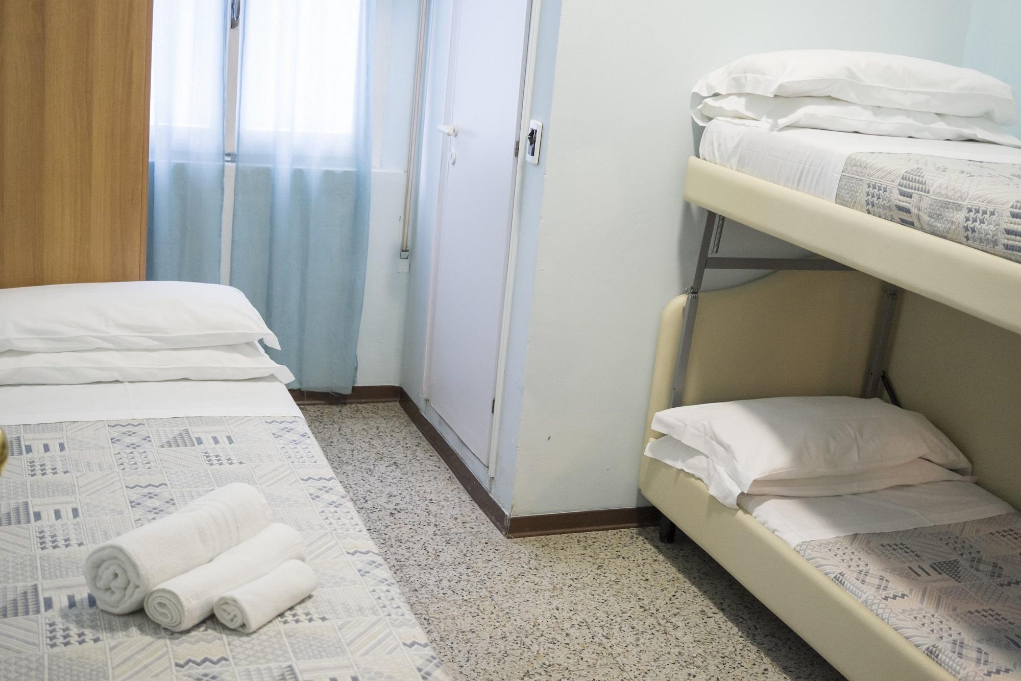 רימיני Hotel Eliseo מראה חיצוני תמונה