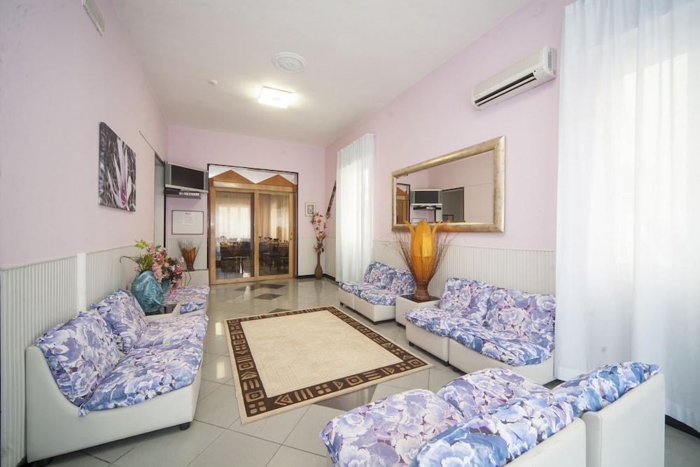 רימיני Hotel Eliseo מראה חיצוני תמונה