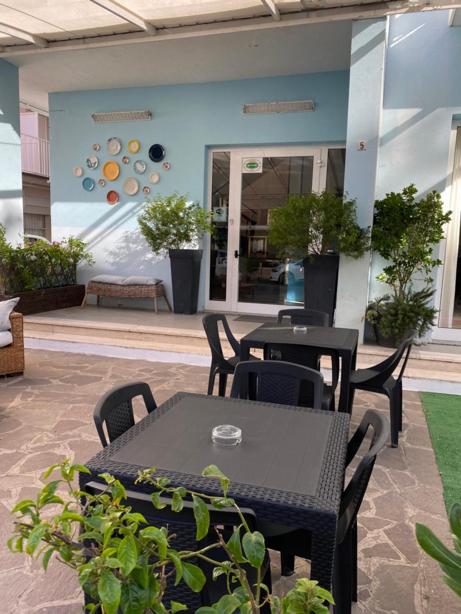 רימיני Hotel Eliseo מראה חיצוני תמונה